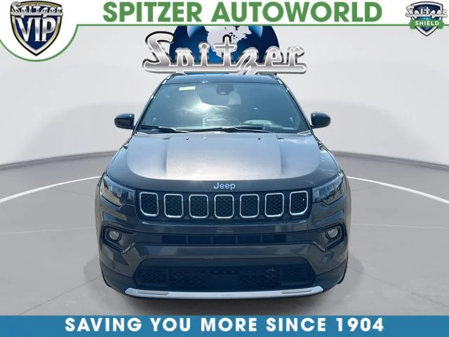 Used 2023 Gray Jeep Limited image 3