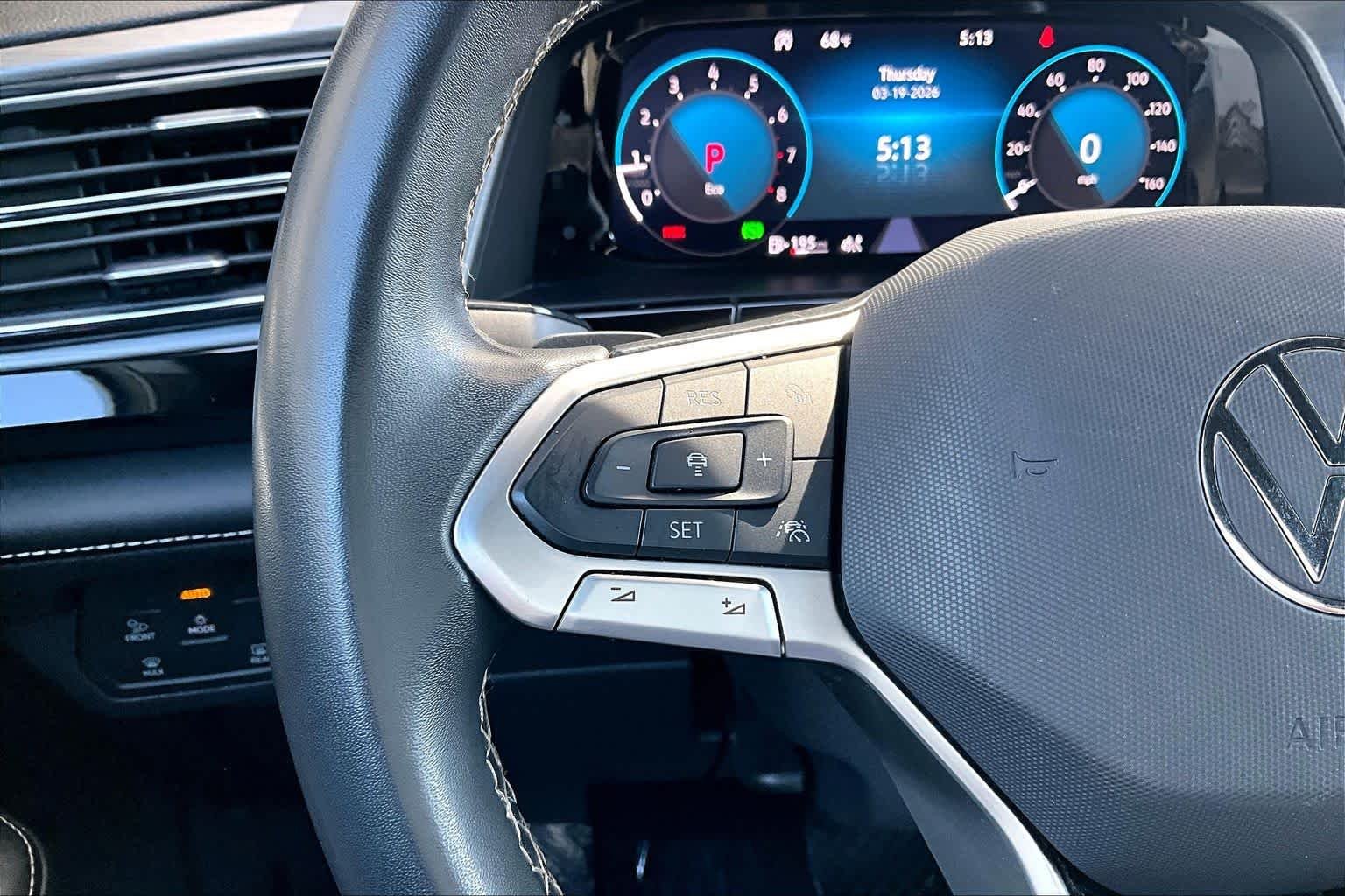 2024 Volkswagen Atlas Cross Sport SE w/Tech - Photo 24