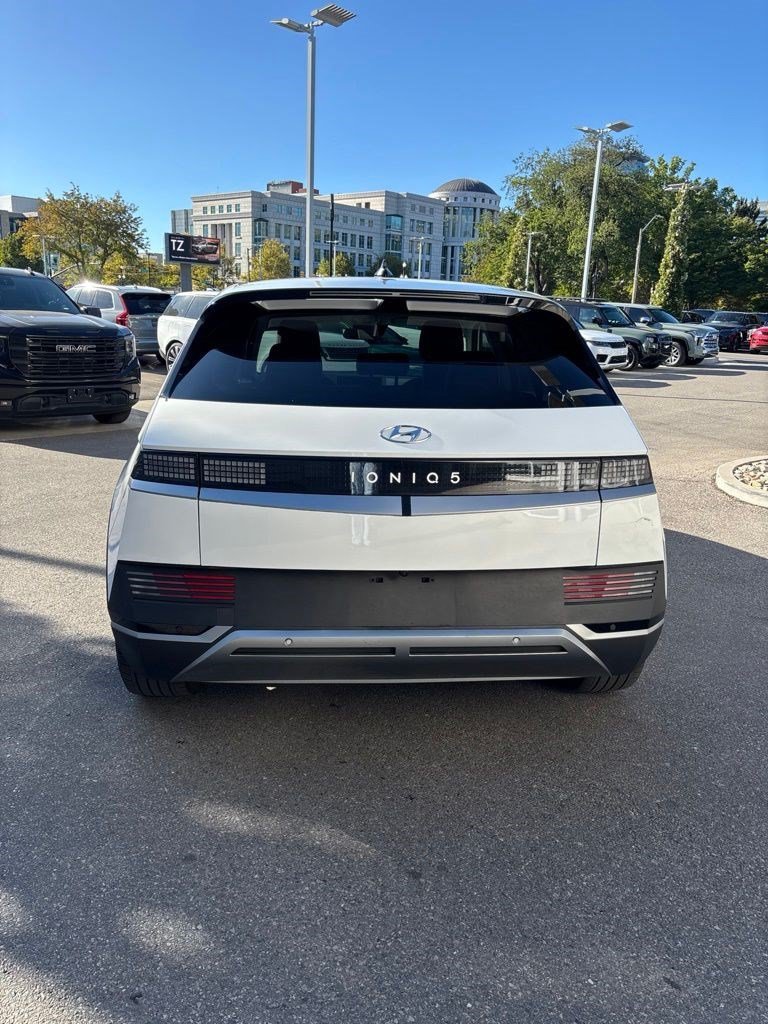 Used 2024 Atlas White Hyundai SEL image 5