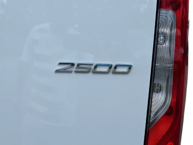 New 2026  Mercedes-Benz Crew 170 WB image 12
