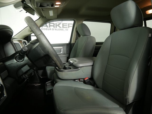 Used 2018 Black Clearcoat Ram Crew Cab SLT image 9