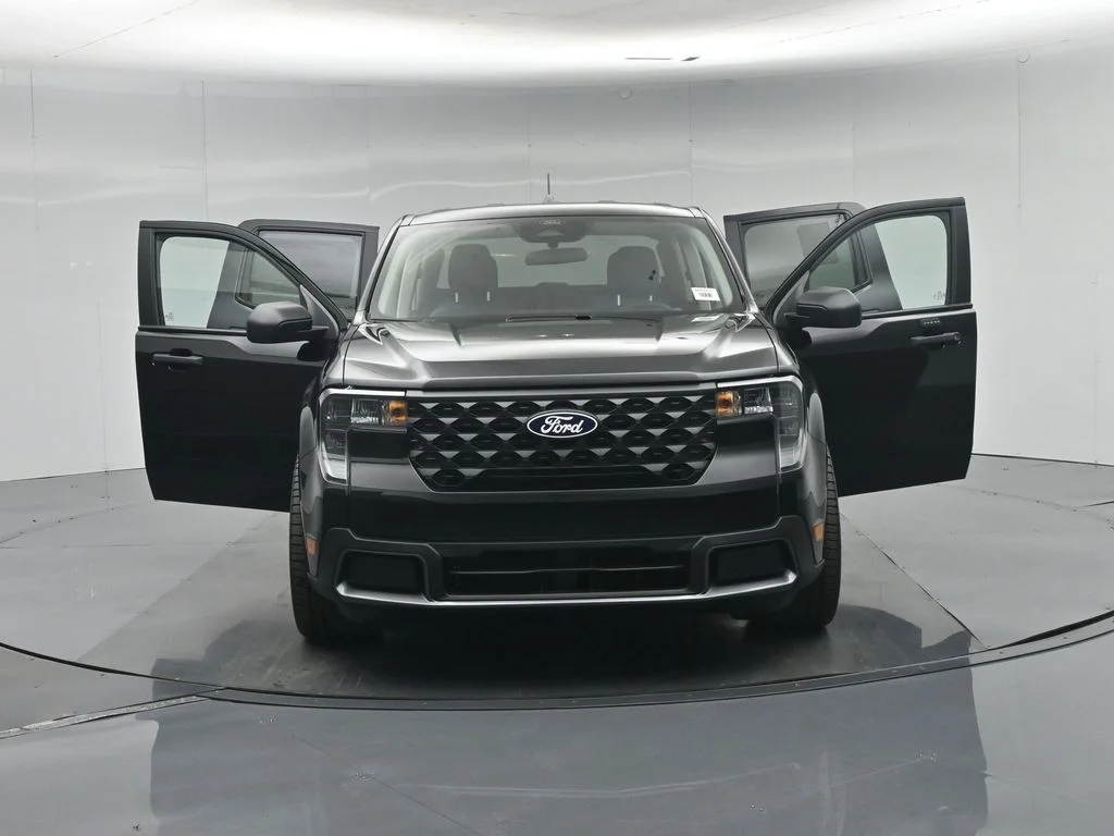 New 2026 Shadow Black Ford XLT image 31