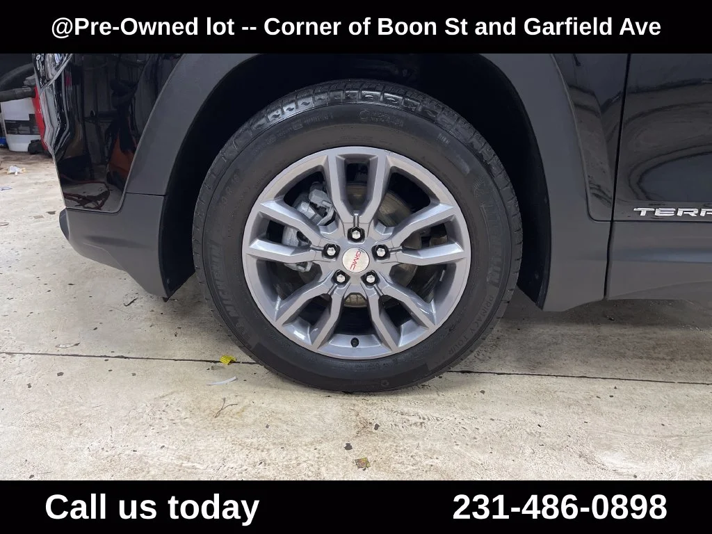 Used 2024 Black GMC SLT image 10