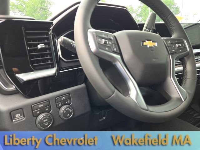 New 2026 Summit White Chevrolet LT (2FL) image 11