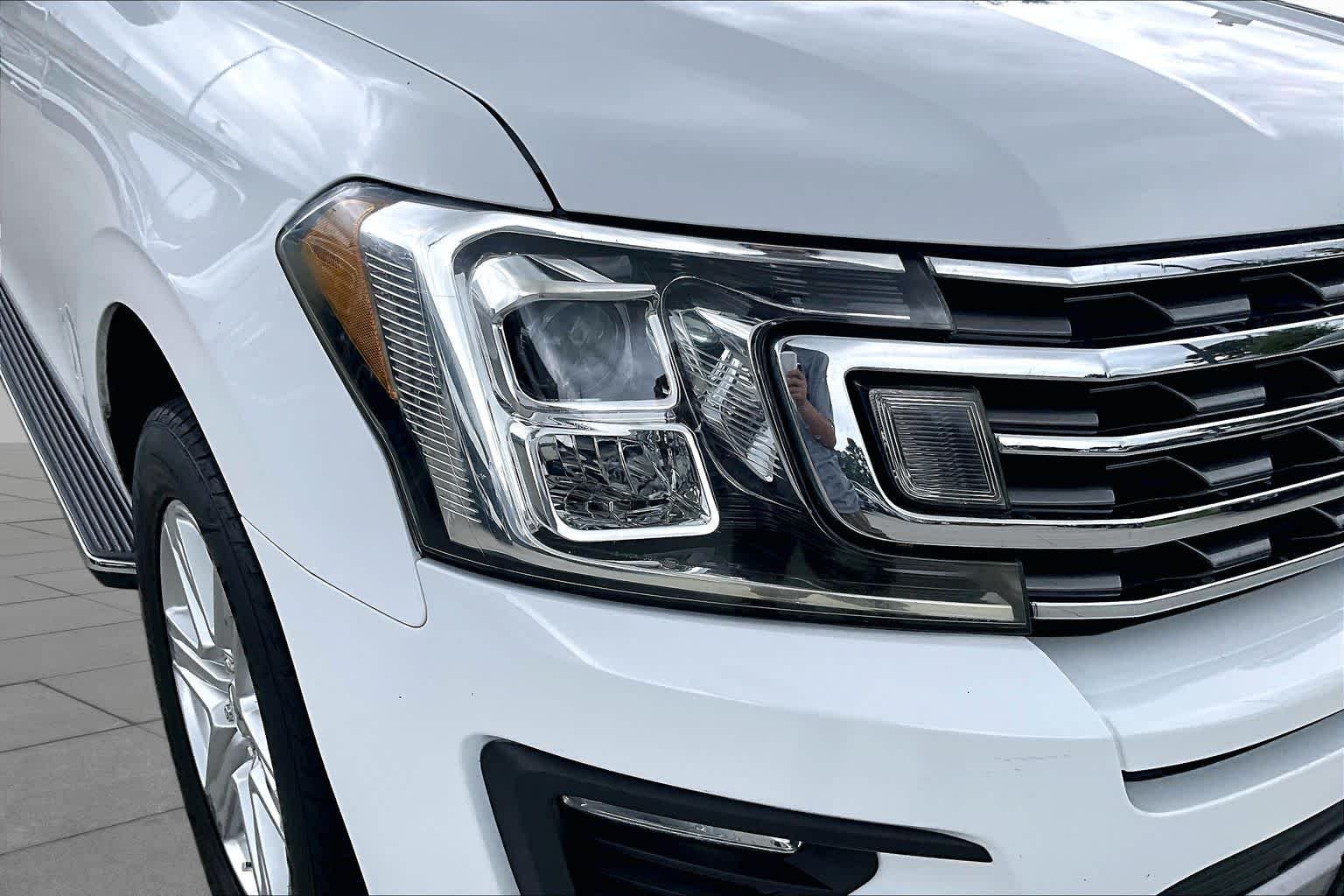 Used 2019 Oxford White Ford XLT image 27