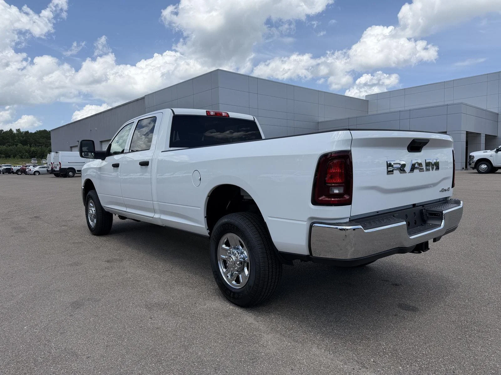 New 2026 Bright White Clear-Coat Exterior Paint RAM Tradesman image 4