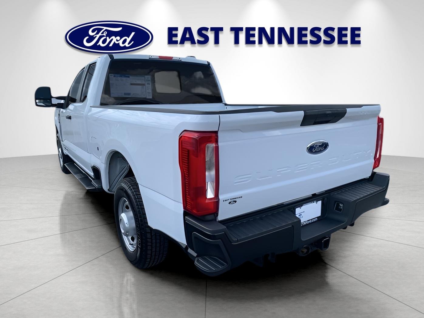 New 2026 Oxford White Ford F-350® XL image 5