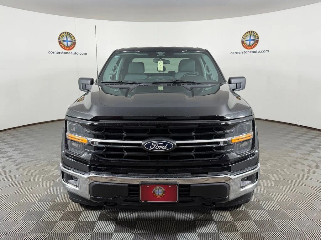 Used 2025 Black Metallic Ford XLT image 17