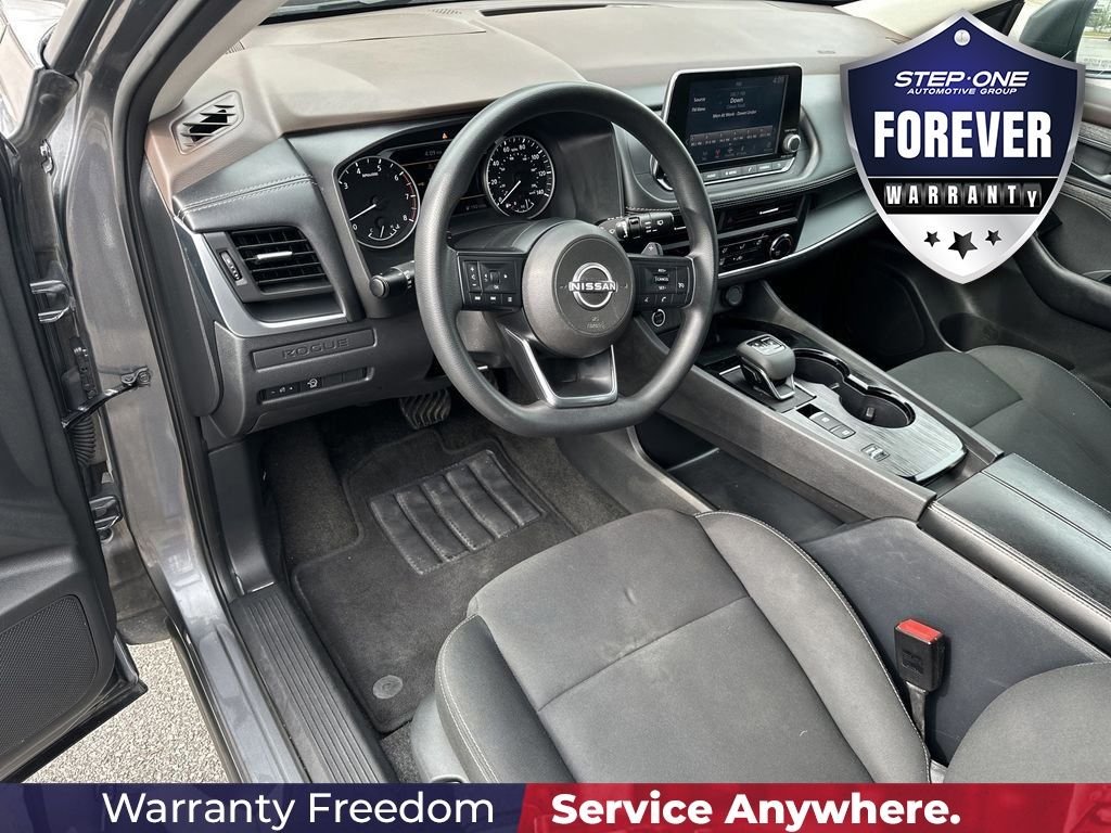 Used 2023 Gray Nissan S image 13