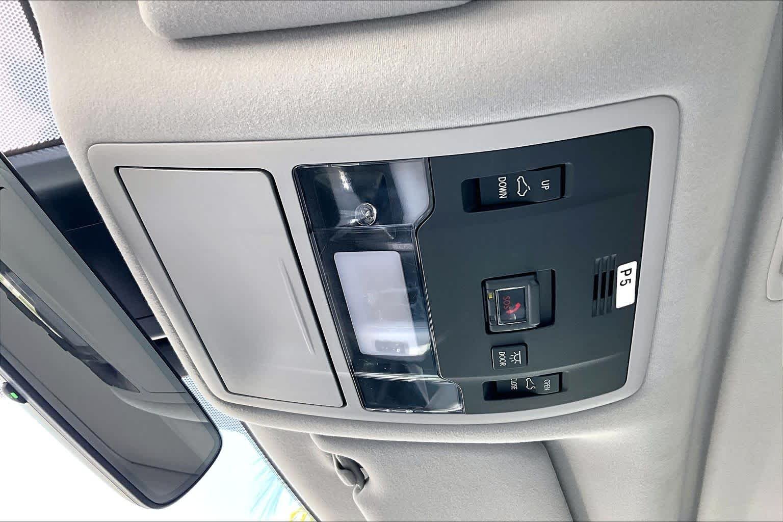 Used 2020 Nightfall Mica Lexus  image 32