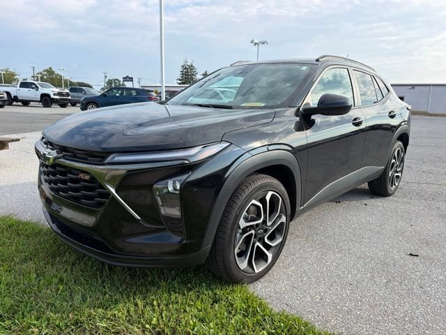 Used 2025 Black Metallic Chevrolet 2RS image 3