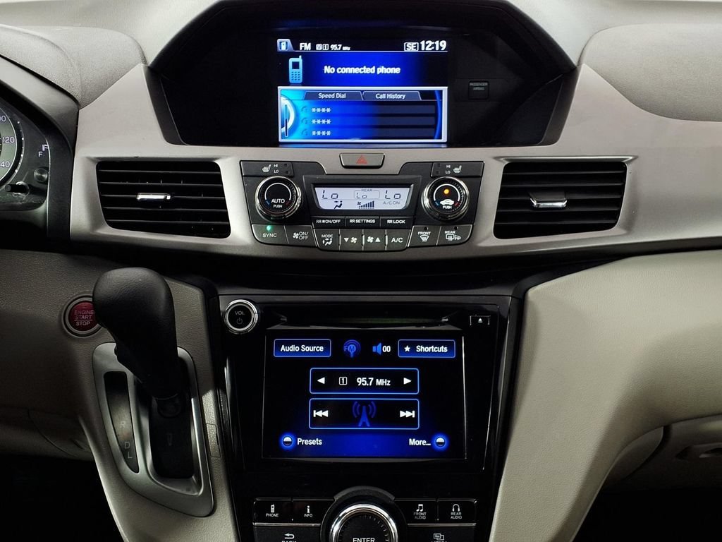 Used 2015 Gray Honda EX-L image 24
