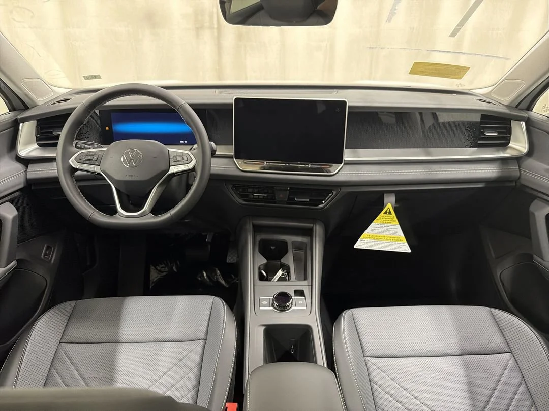 New 2026 Pure White Volkswagen SE image 13