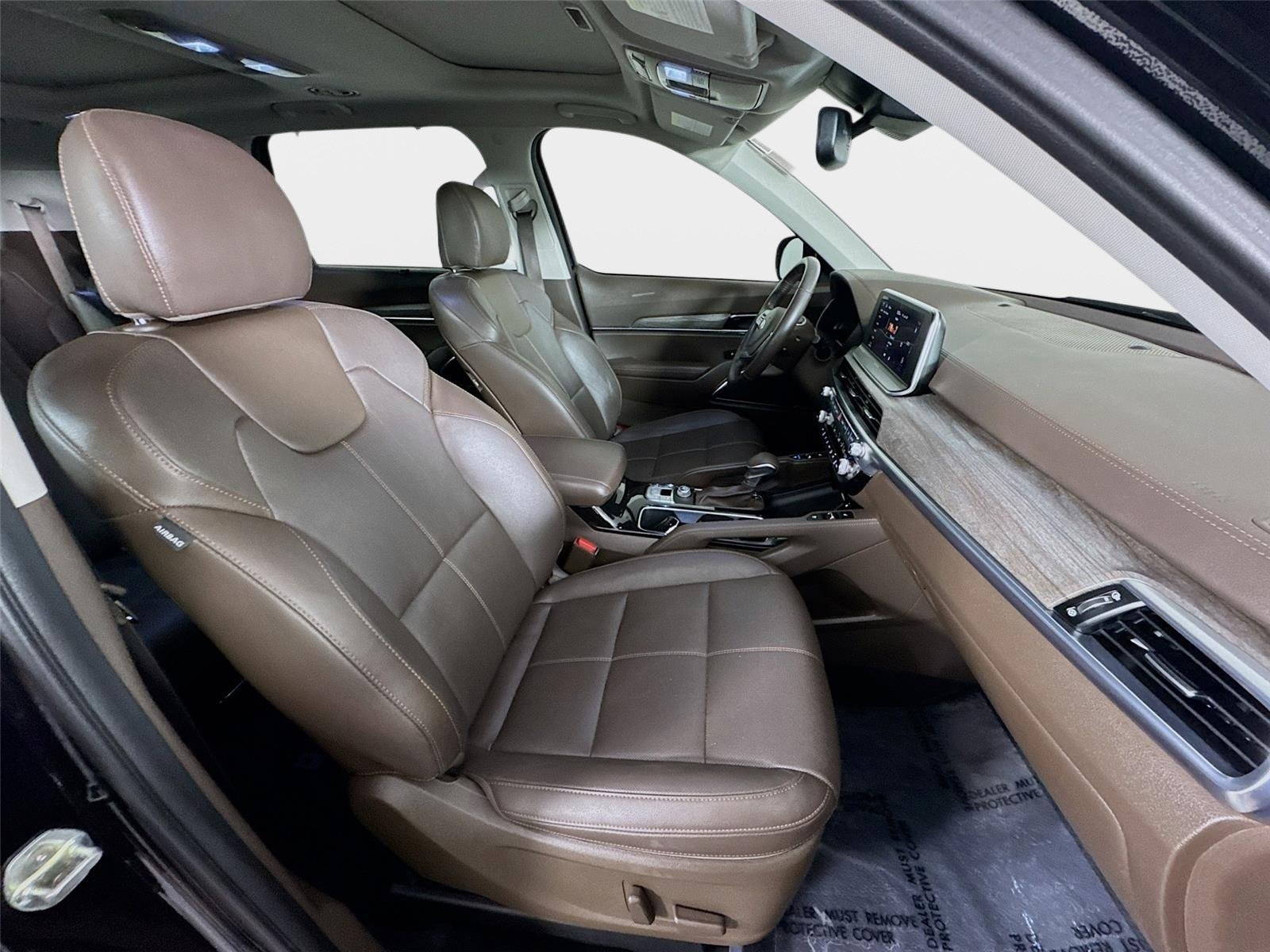 Used 2021 Black Copper Kia SX image 31