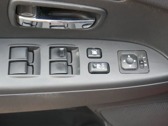 Used 2021 Red Mitsubishi 2.0 LE image 15