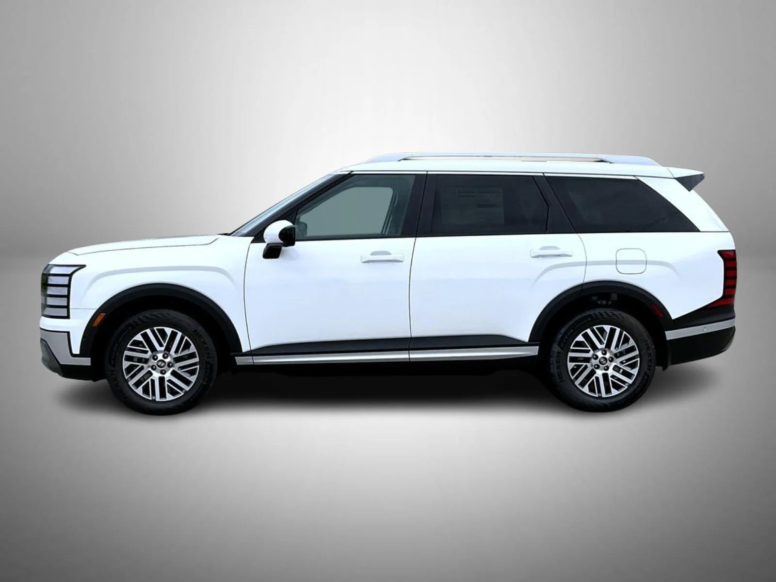 New 2026 White Hyundai SEL Premium image 8
