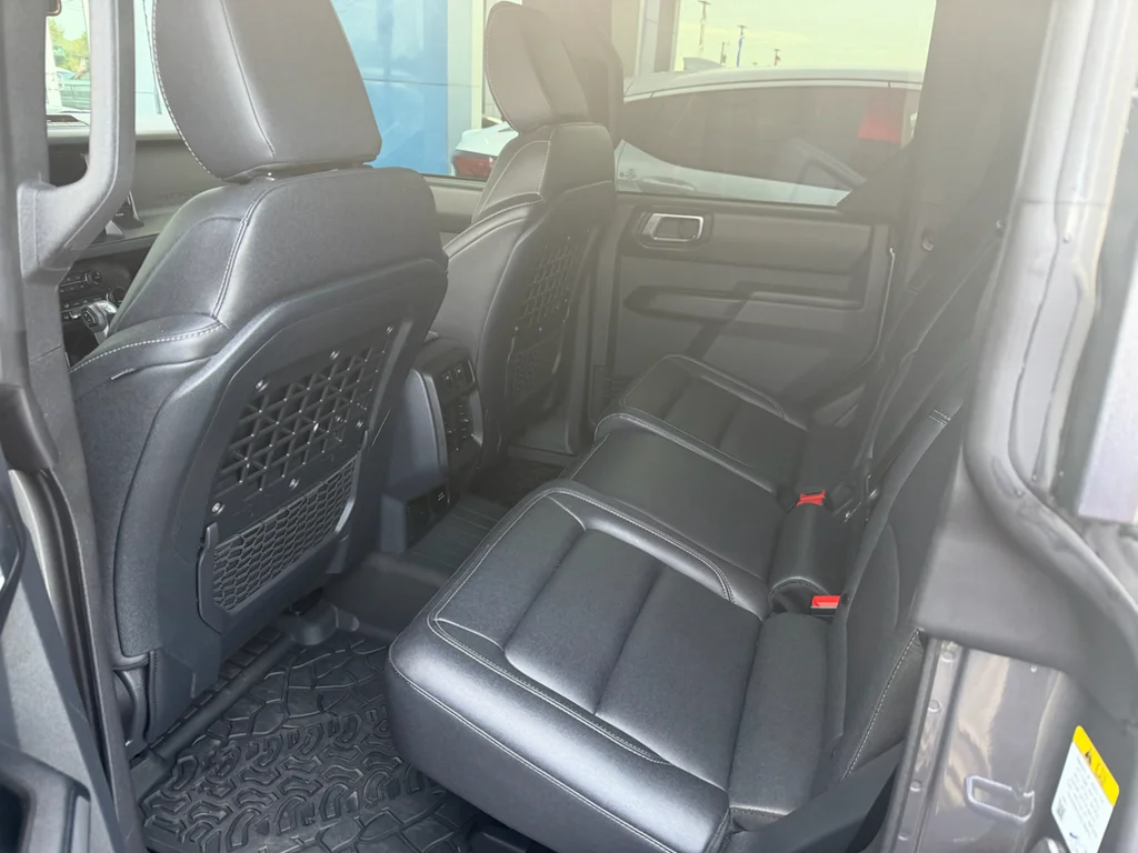 Used 2025 Gray Ford Badlands image 13