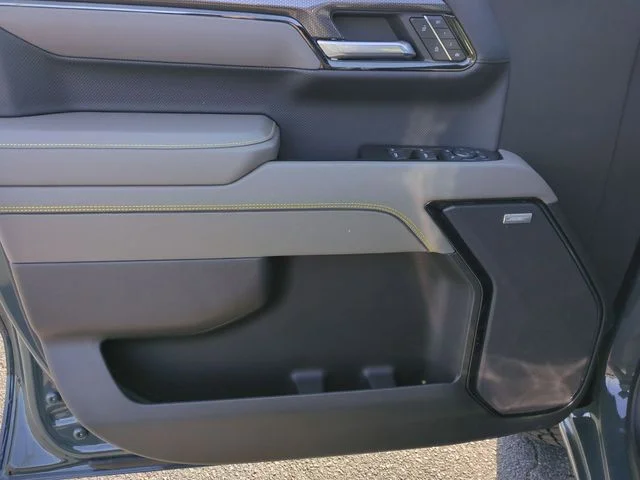 Used 2025 Gray Chevrolet ZR2 image 12