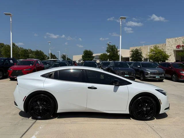 Certified Used 2026 WIND CHILL PEARL Toyota Nightshade image 4