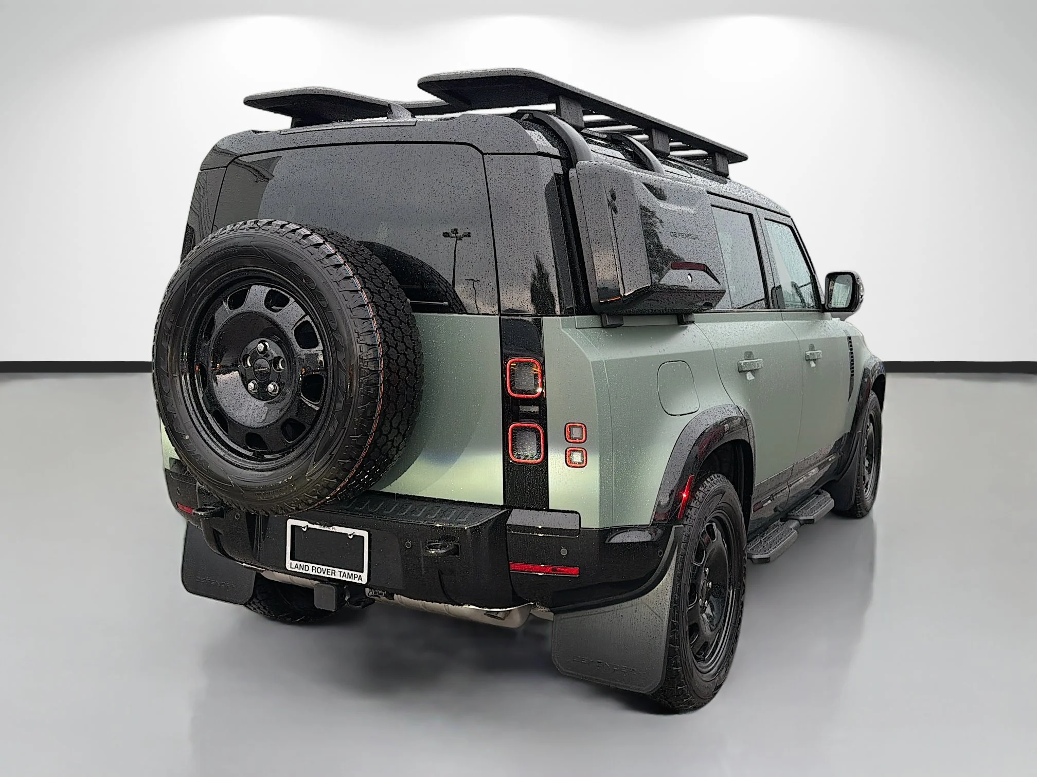 New 2026 Keswick Green Metallic Land Rover Trophy Edition Keswick image 5