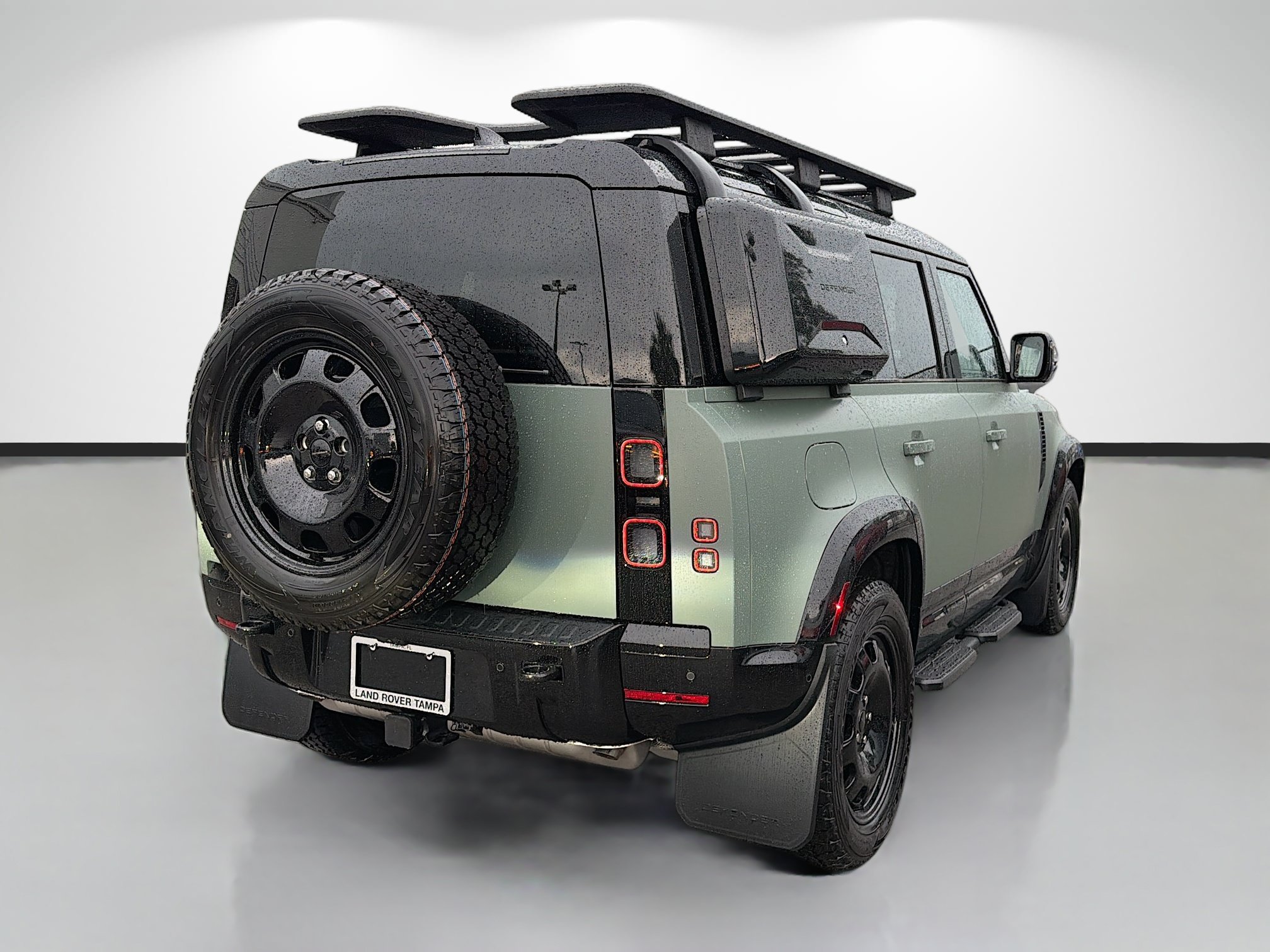 New 2026 Keswick Green Metallic Land Rover Trophy Edition Keswick image 5