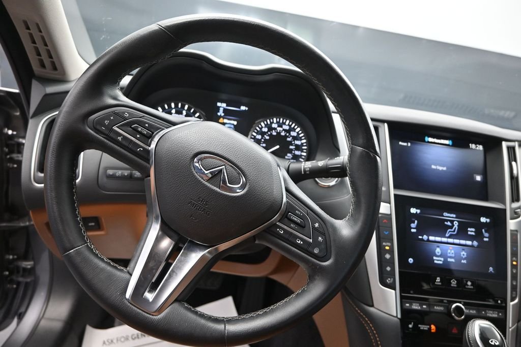 Certified Used 2023 Gray INFINITI LUXE image 13