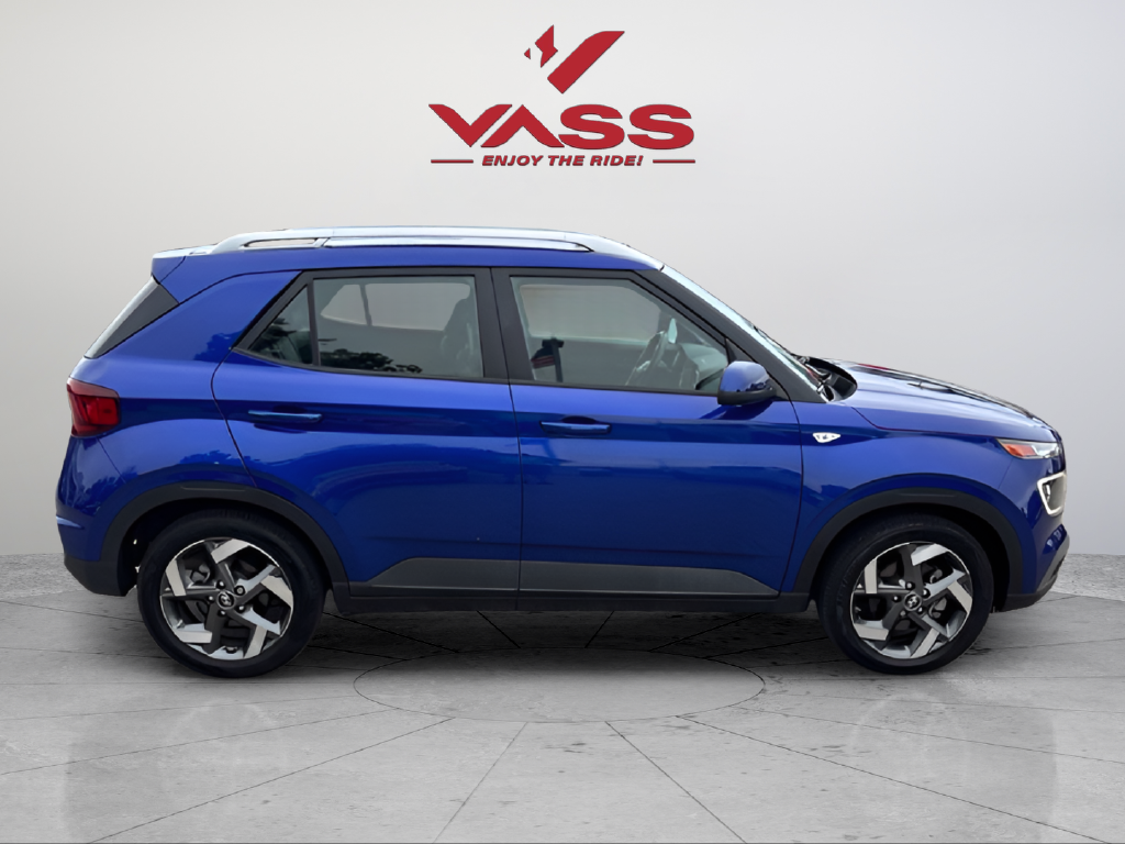 Used 2023 Blue Hyundai Limited image 6
