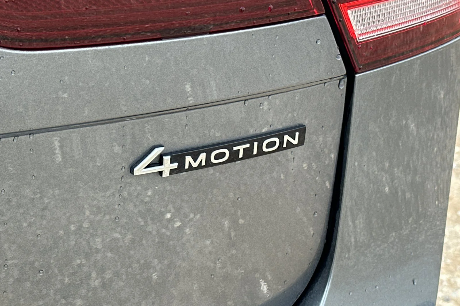 Used 2023 Gray Volkswagen SEL R-Line image 27