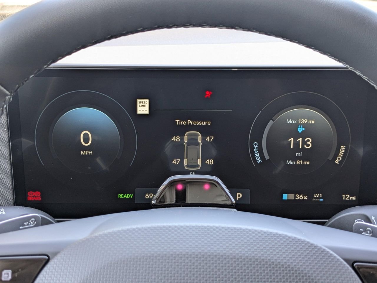2025 Hyundai IONIQ 5 SE - Photo 24