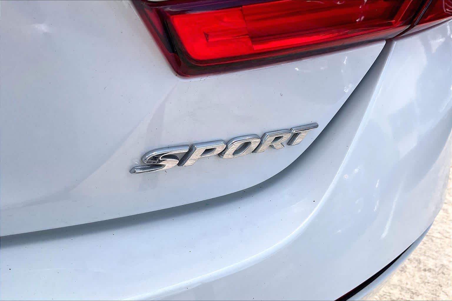 Used 2022 Platinum White Pearl Honda Sport image 10