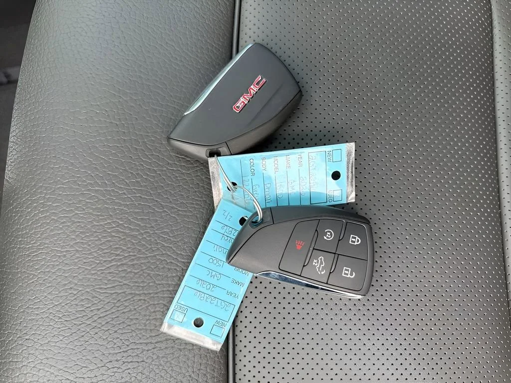 Used 2026 Sterling Metallic GMC Denali image 35