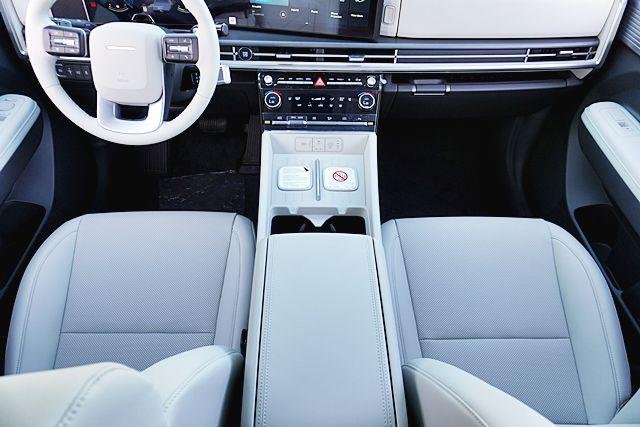 New 2026 Silver Hyundai SEL image 25