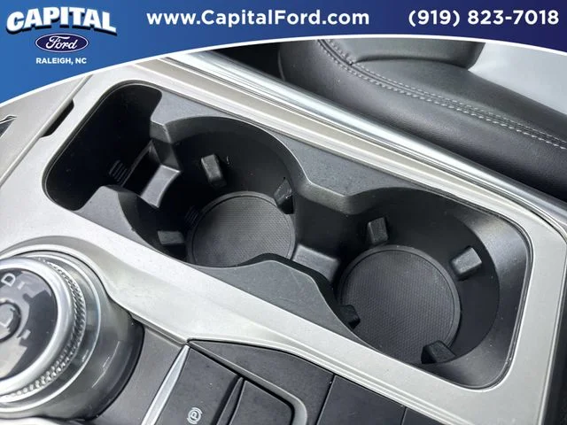 Used 2023 Green Ford XLT image 32