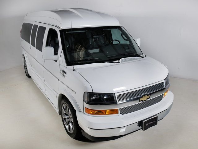Used 2022 White Chevrolet Conversion image 23