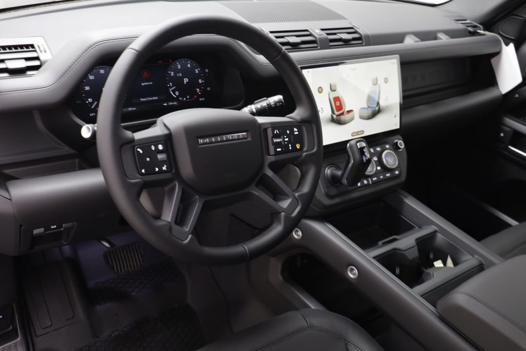 New 2026 Santorini Black LAND ROVER X-Dynamic SE image 7