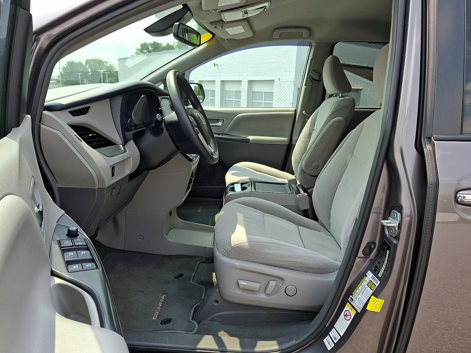Used 2019 Predawn Gray Mica   1H1 Toyota LE Auto Access Seat image 16