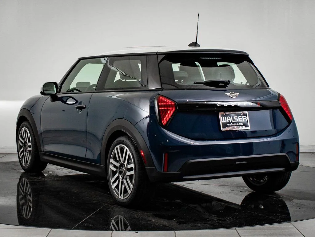 2026 MINI Hardtop 2 Door S - Photo 6