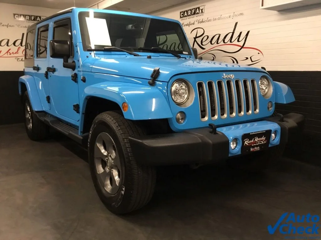 Used 2018 Blue Jeep Unlimited Sahara image 3