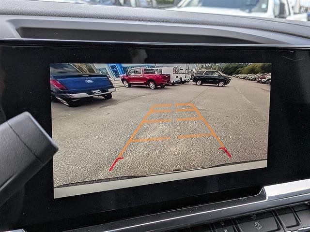 New 2026 Summit White Chevrolet LT image 19