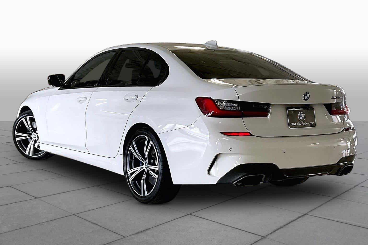 Used 2020 Alpine White BMW M340i image 10