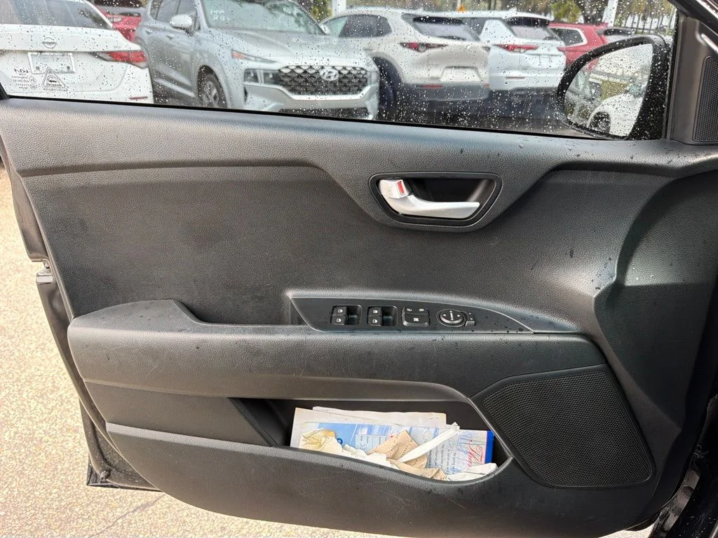 Used 2023 Aurora Black Kia S image 7