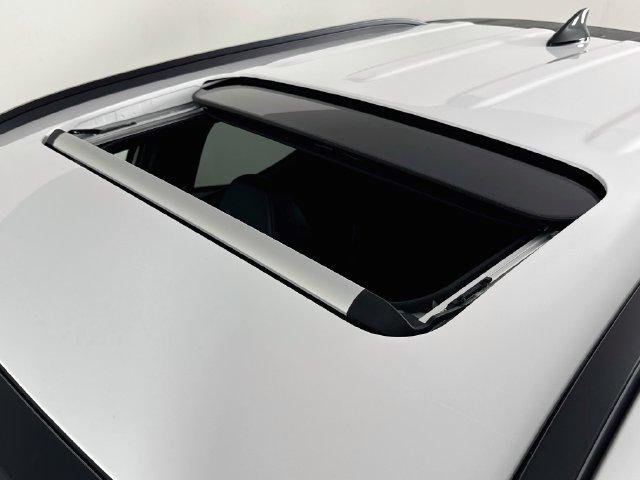 New 2027 White Hyundai SEL Activity FWD image 37