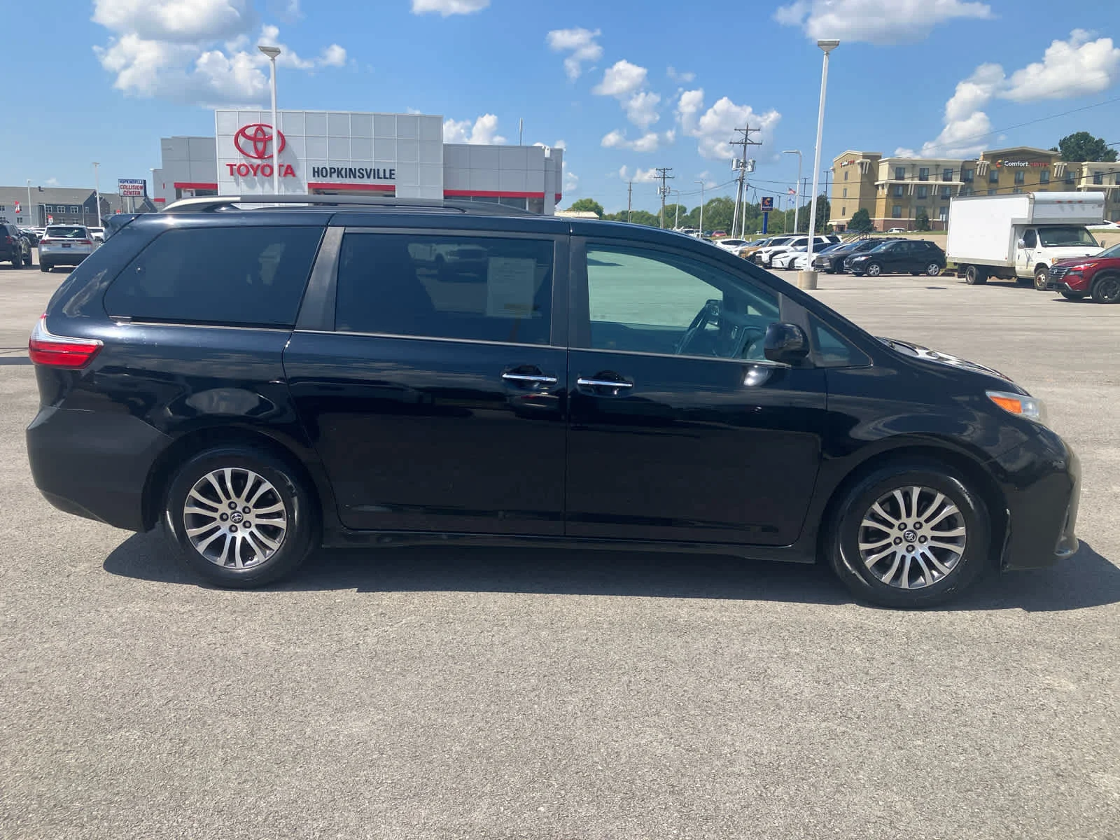 Used 2020 Midnight Black Metallic Toyota XLE image 8