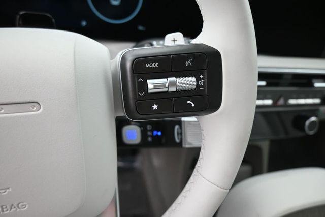 New 2026 Silver Hyundai SEL 7P image 18