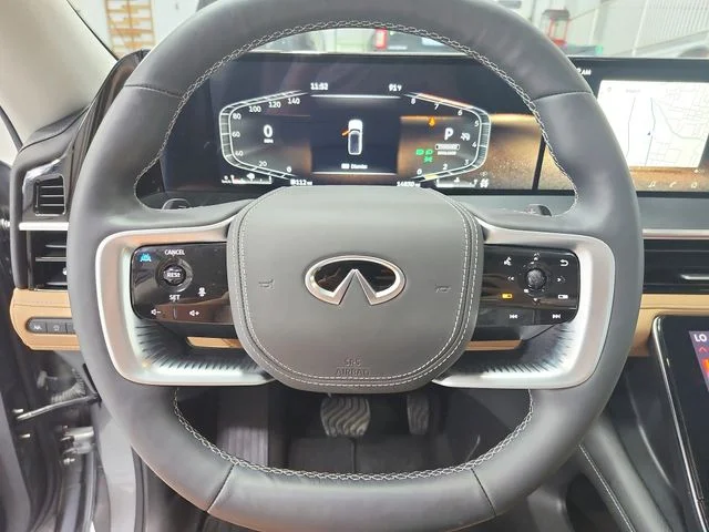 Used 2025  INFINITI SENSORY image 24