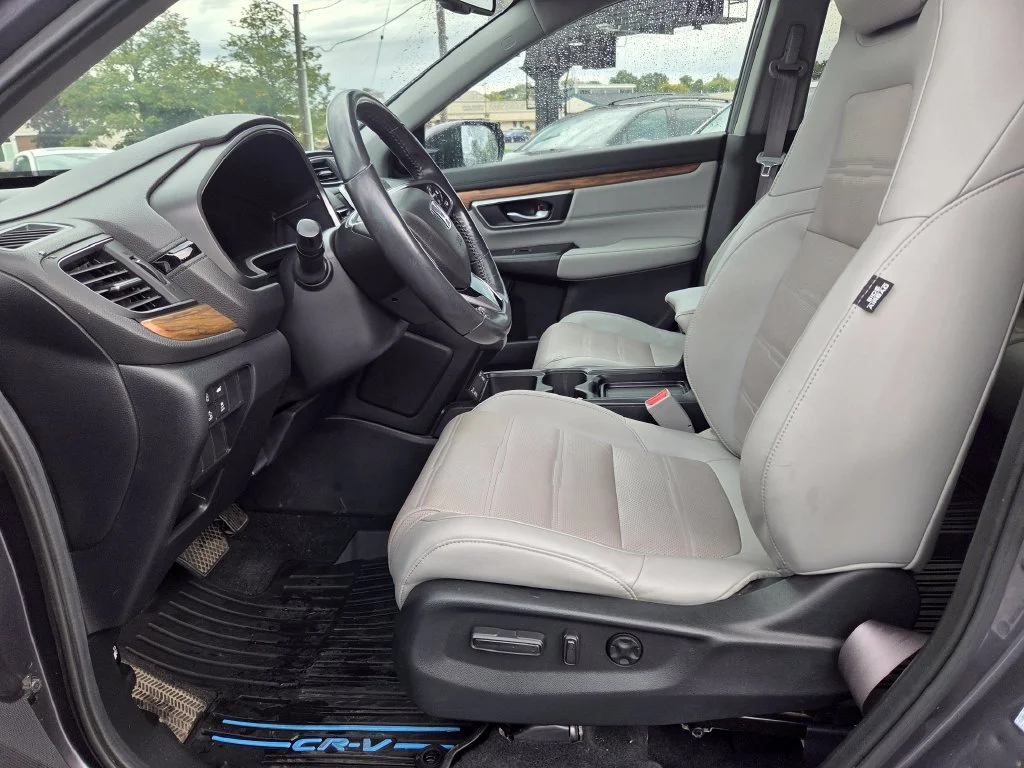Certified Used 2022 Modern Steel Metallic Honda EX-L image 16
