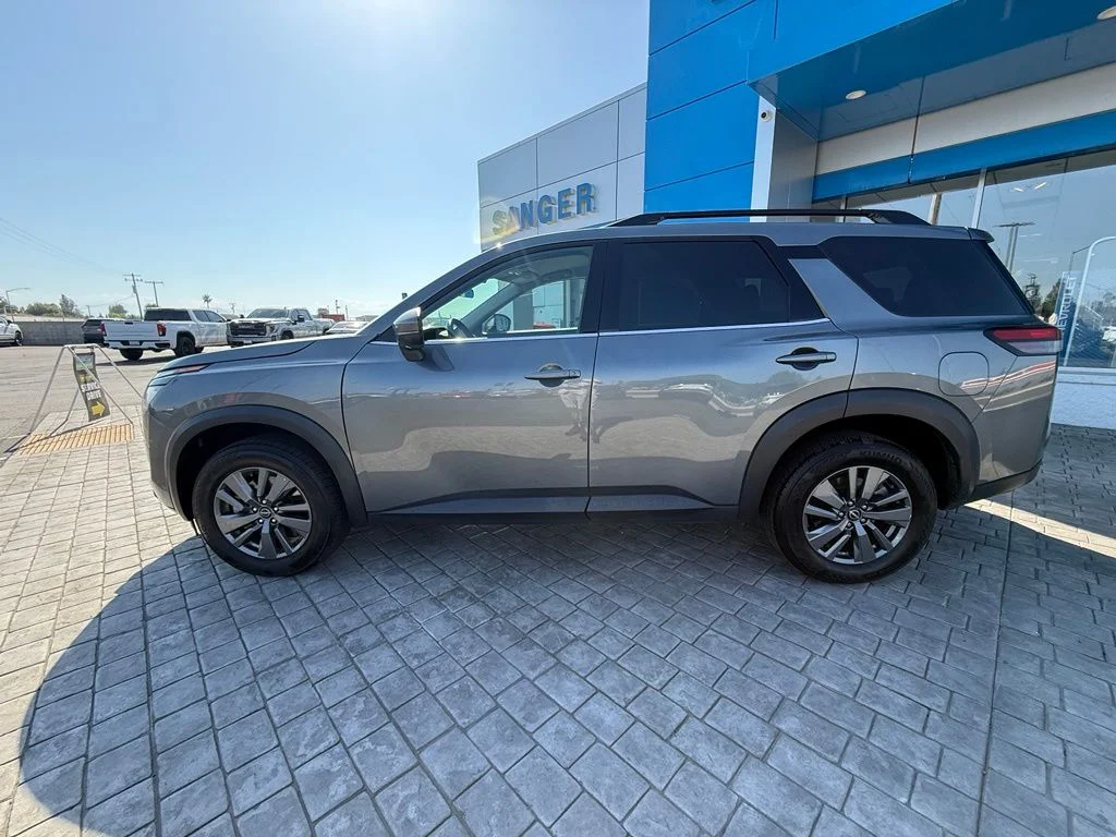 Used 2024 Gray Nissan SV image 10