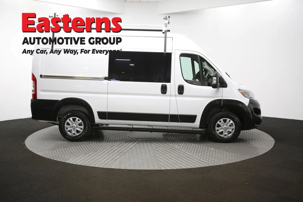 Used 2025 White Ram Base image 46