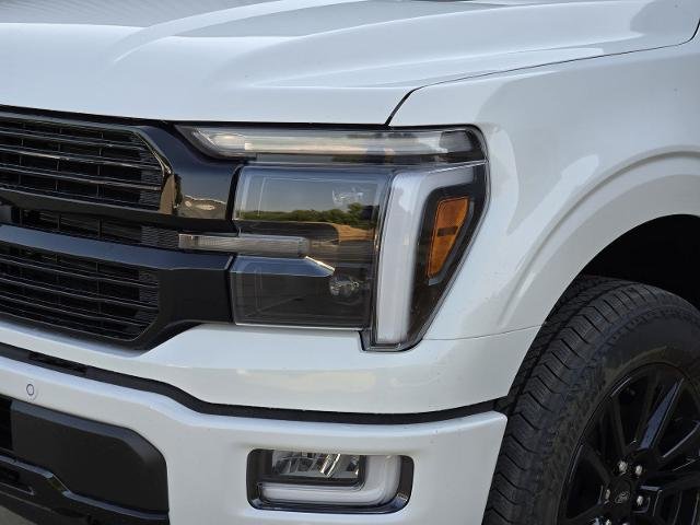 New 2026 Star White Metallic Tri-Coat FORD Platinum® image 27