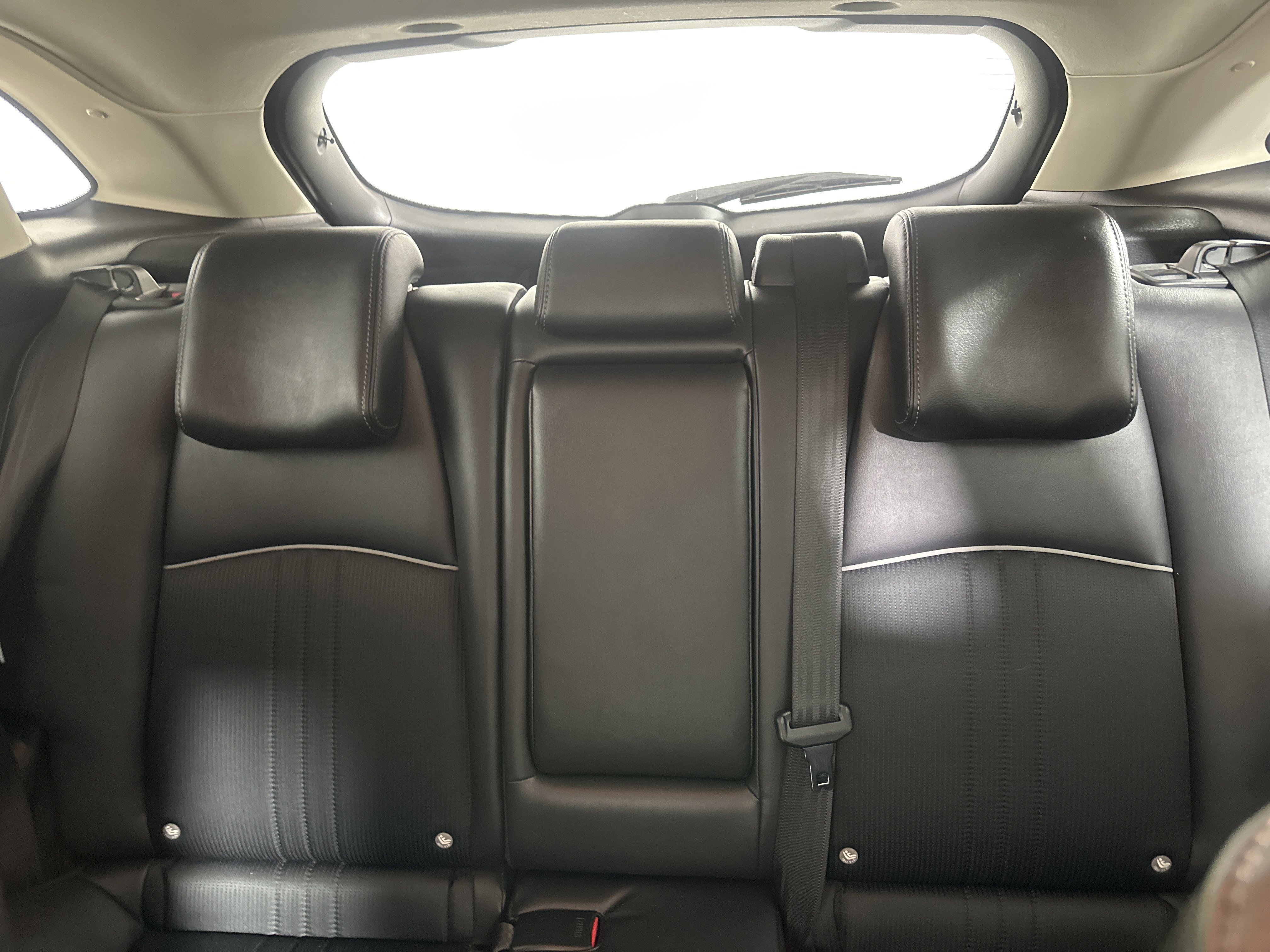 Used 2019 Ceramic Metallic Mazda Touring image 22